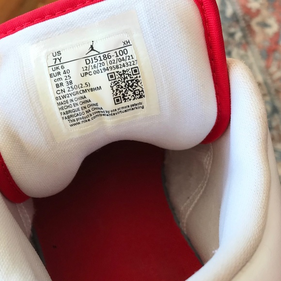 NIKE AIR JORDAN YOUTH 1 LOW SE “SPADES” - Picture 12 of 13